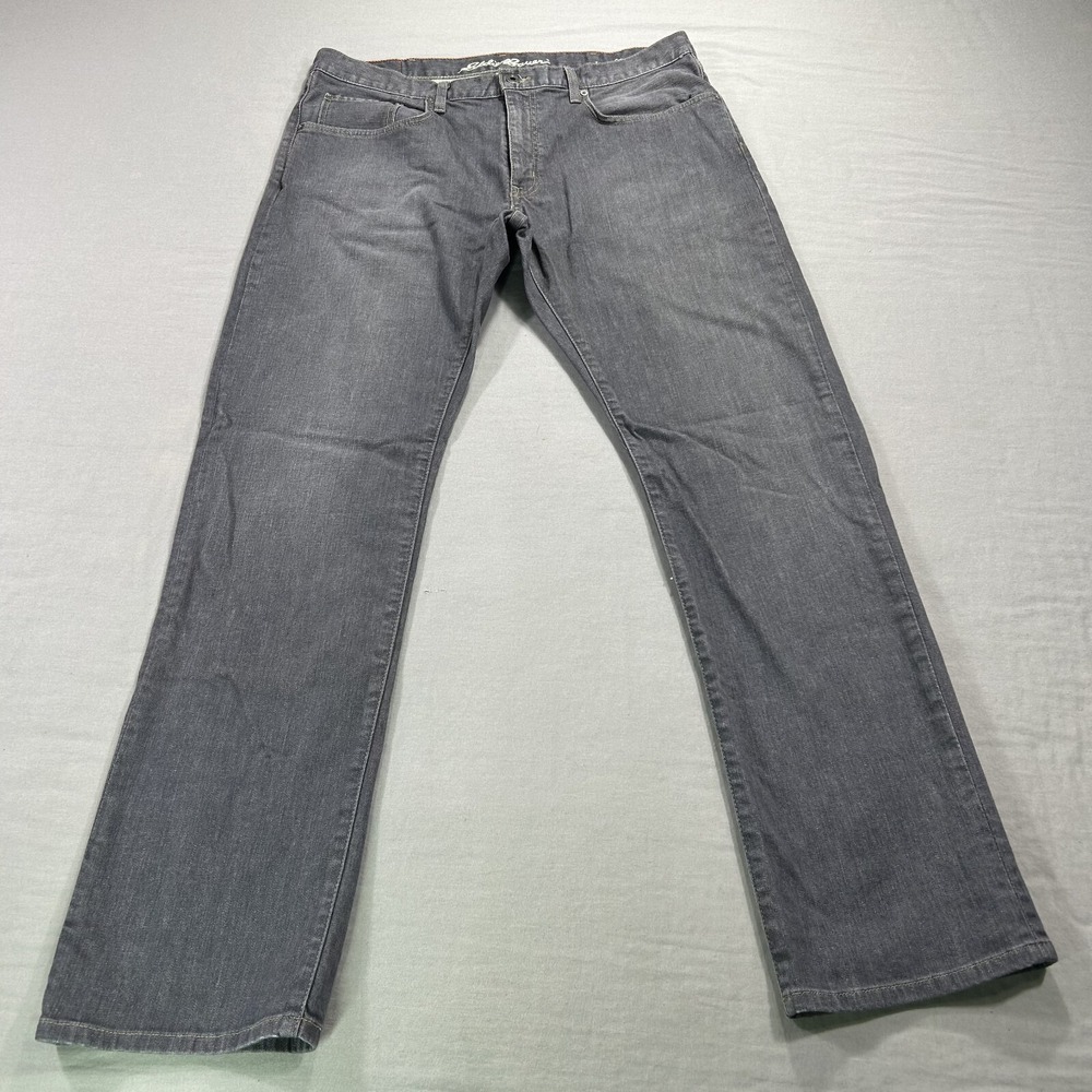 Eddie Bauer Jeans Mens 38x34 Blue Denim Straight Leg Regular (Measures 36x33)